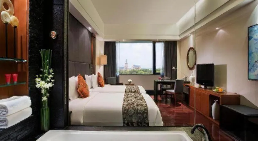 Bed in Worldhotel Grand Dushulake Suzhou