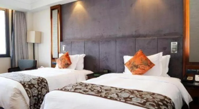 Bed in Worldhotel Grand Dushulake Suzhou