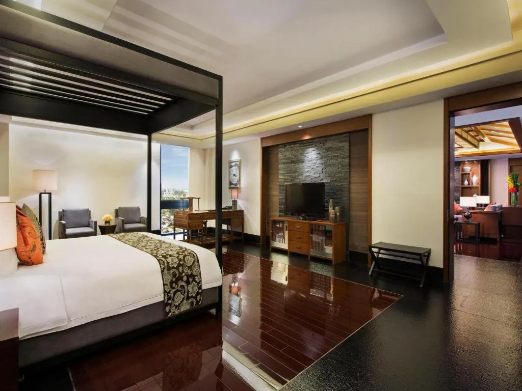 Bed in Worldhotel Grand Dushulake Suzhou