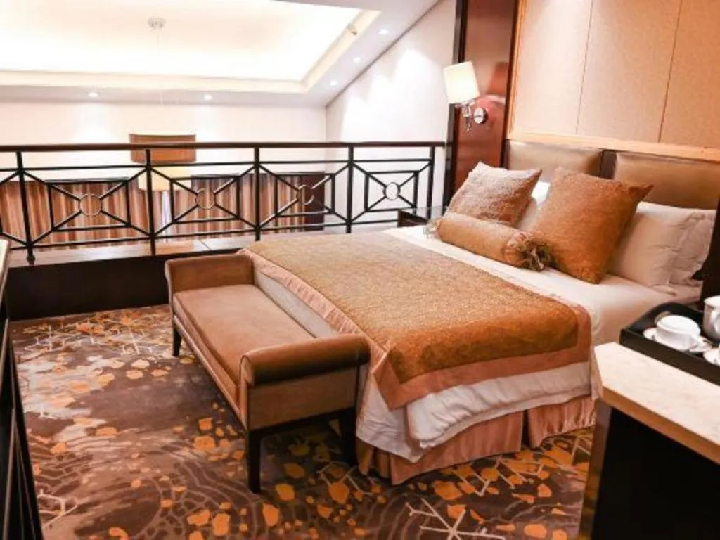 Bed in Royal Tulip Hotel Zhujiajiao Shanghai