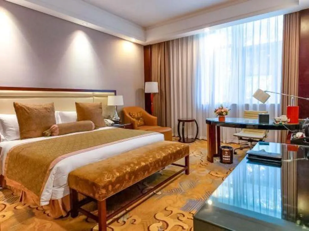 Bed in Royal Tulip Hotel Zhujiajiao Shanghai