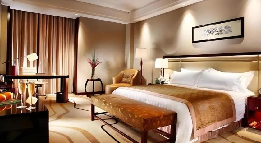 Bed in Royal Tulip Hotel Zhujiajiao Shanghai