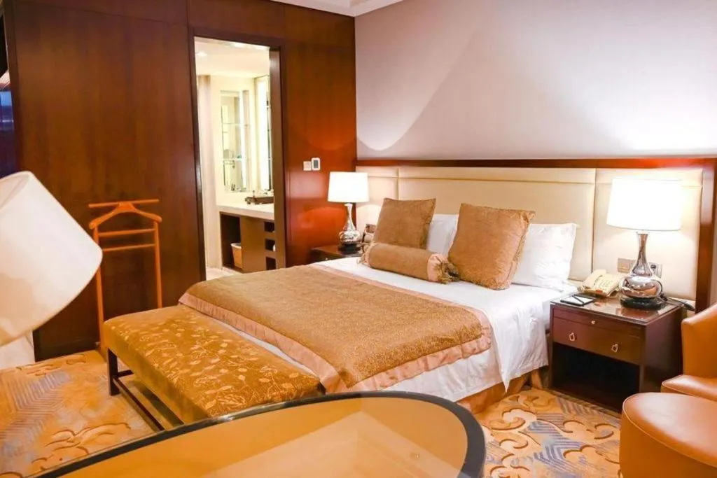 Bed in Royal Tulip Hotel Zhujiajiao Shanghai