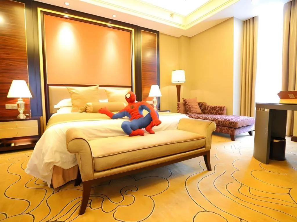 Bed in Royal Tulip Hotel Zhujiajiao Shanghai