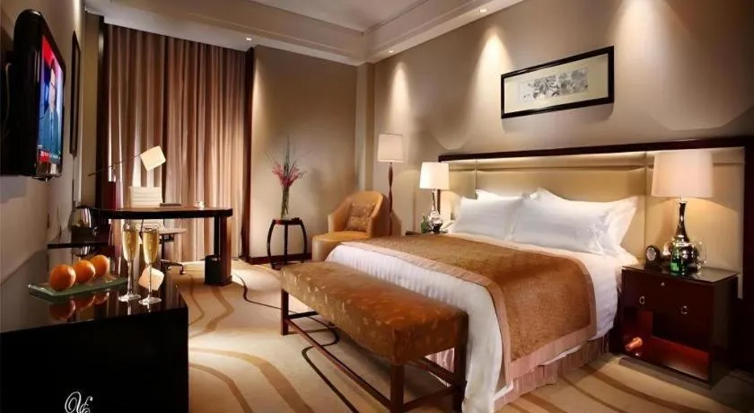 Bed in Royal Tulip Hotel Zhujiajiao Shanghai