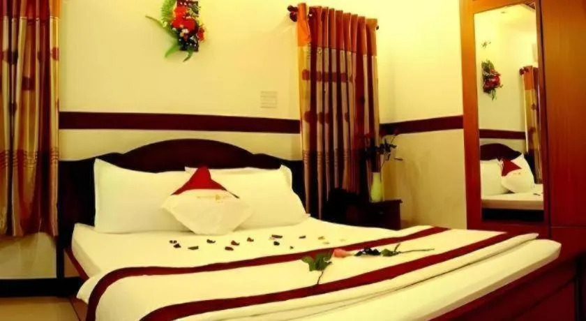Bed in Ha Oanh Hotel
