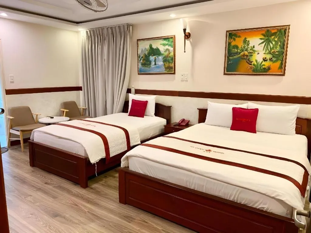 Bed in Ha Oanh Hotel