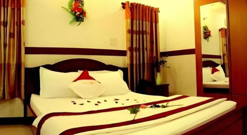 Bed in Ha Oanh Hotel