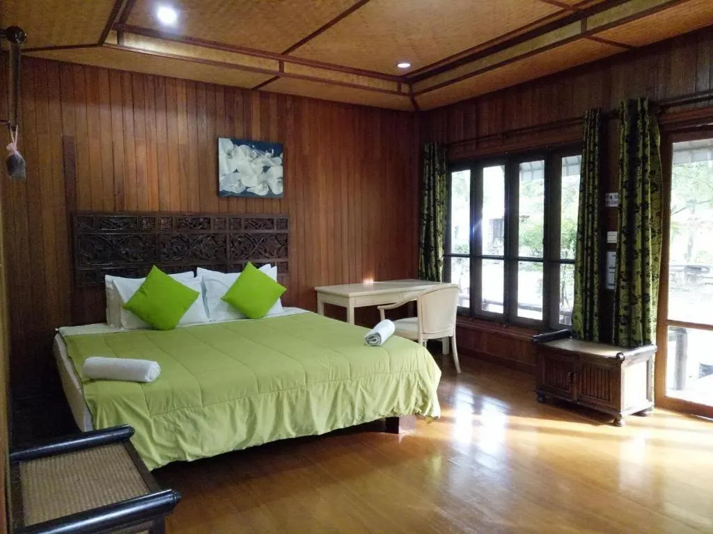 Bed in Indie House @ Maerim