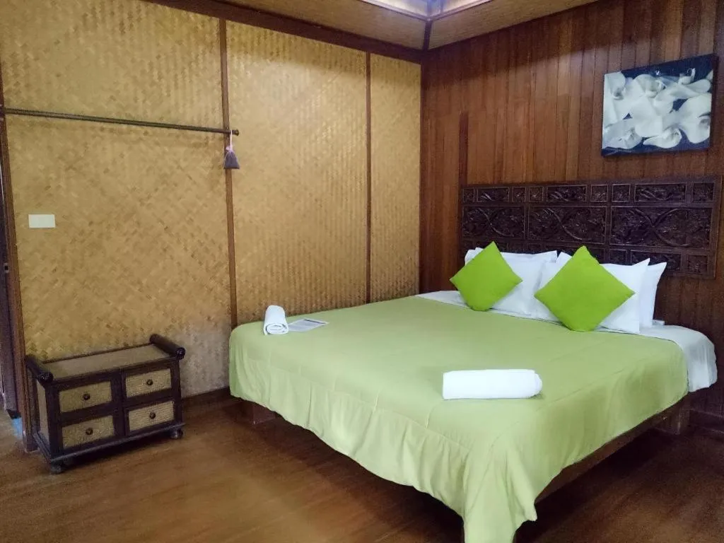 Bed in Indie House @ Maerim