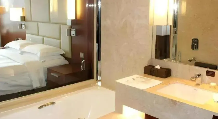 Bed in Kun Tai Glory Hotel Beijing Wangjing Bed in Kun Tai Glory Hotel Beijing Wangjing