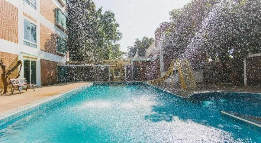 B2 Resort Boutique and Budget Hotel