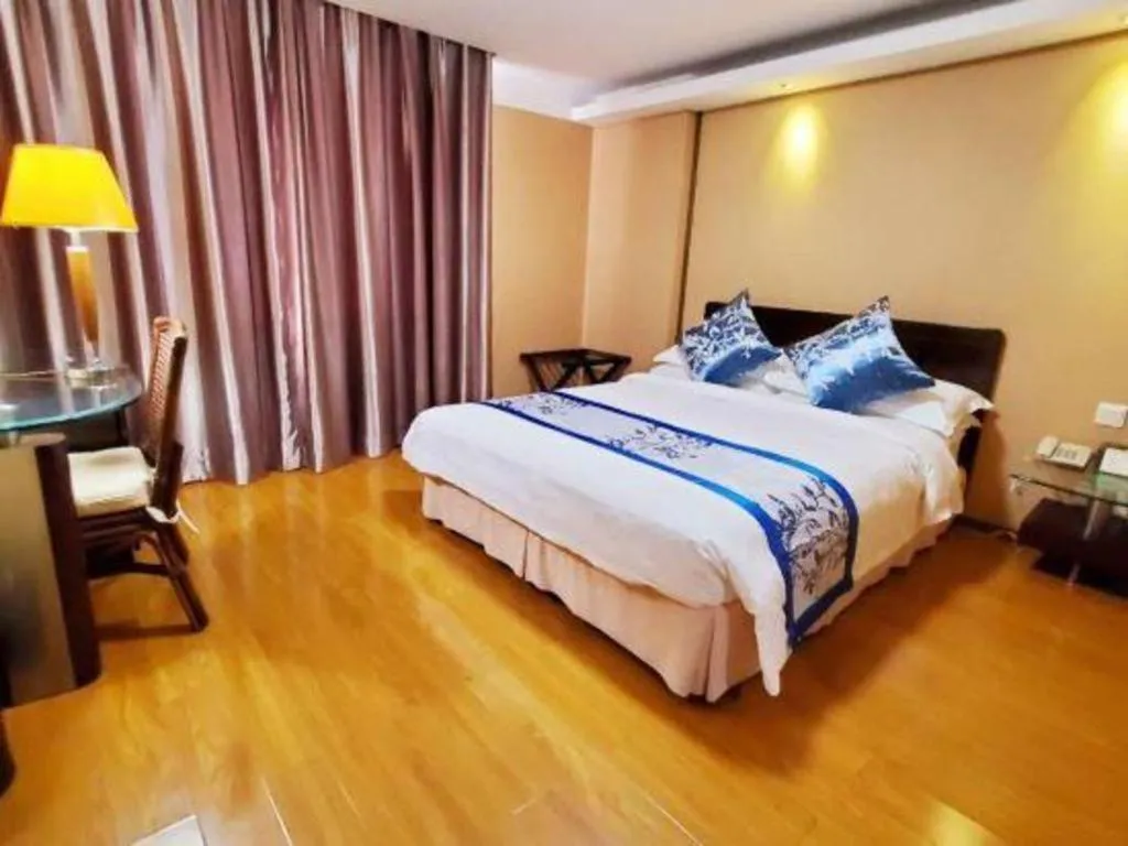 Bed in Hedong Hotel
