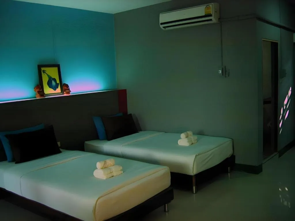 Bed in Ruen Kaew Resort