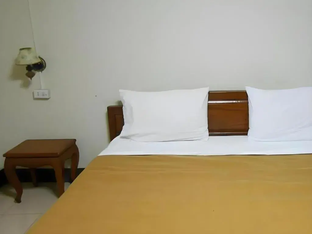 Bed in Souvanna Hotel Bed in Souvanna Hotel