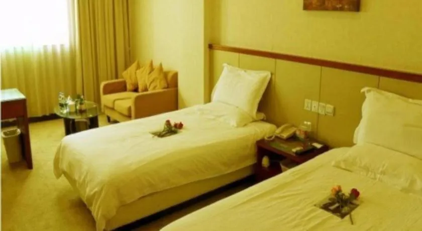 Bed in GreenTree Inn Shenzhen Kengzi Town Express Hotel