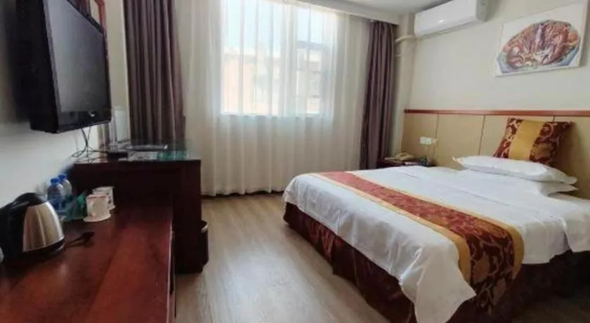 Bed in GreenTree Inn Shenzhen Kengzi Town Express Hotel