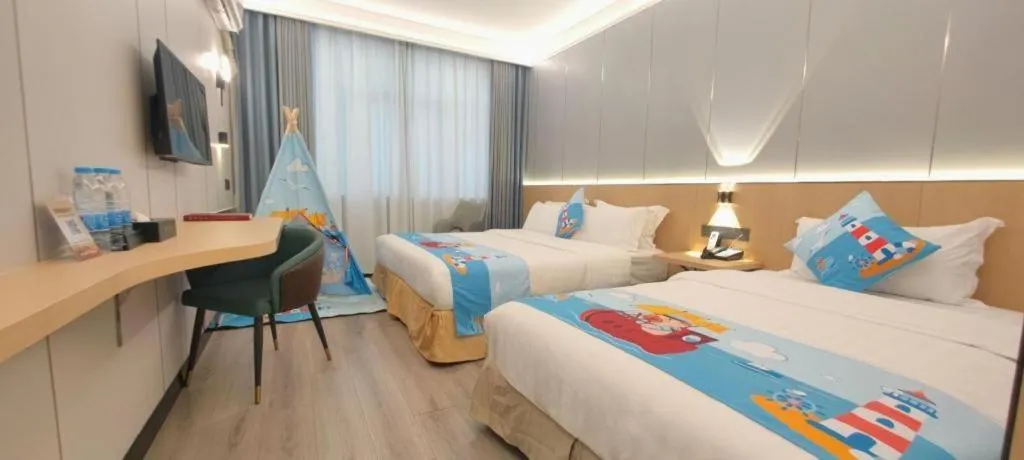 Bed in Zhenxing Hotel