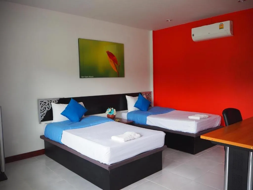 Bed in Ban Naam Resort