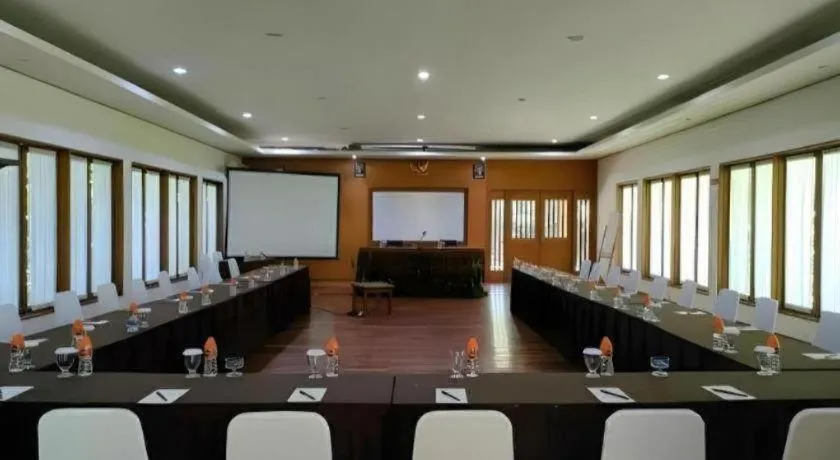 The Cipaku Garden Hotel