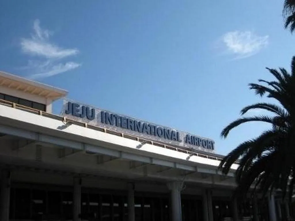 At Noon Hotel in Jeju