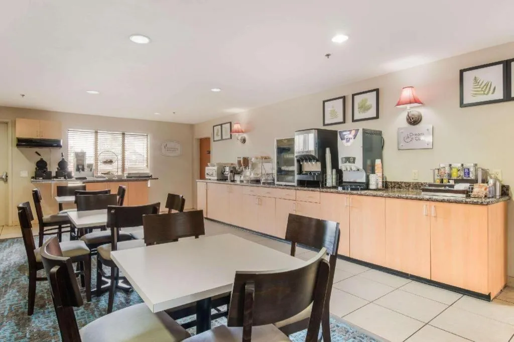 Sleep Inn & Suites Ronks - Lancaster Area