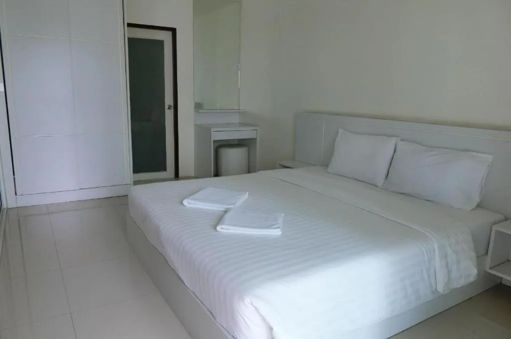 Bed in R-Con Sea Terrace