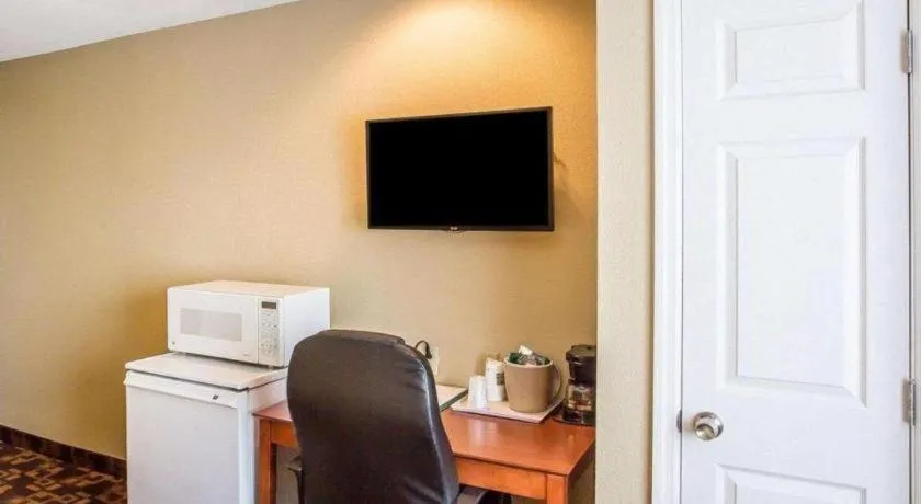 Quality Inn & Suites