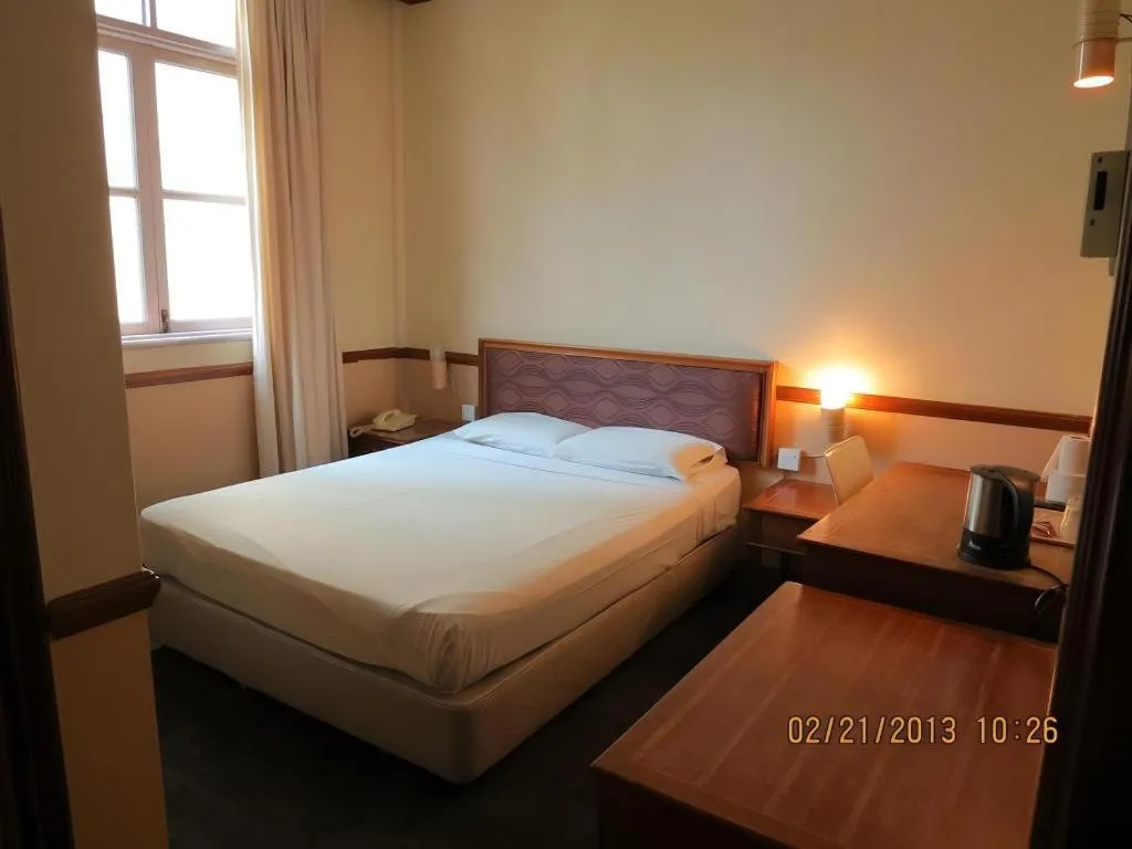 Bed in Four Chain View Hotel