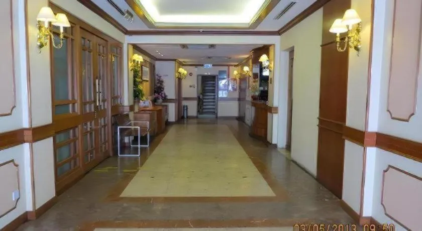 Four Chain View Hotel