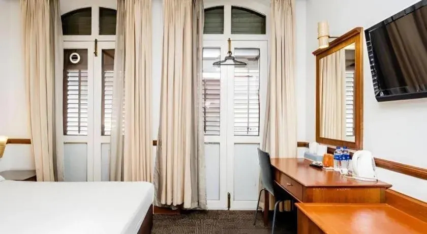 Bed in Four Chain View Hotel Bed in Four Chain View Hotel