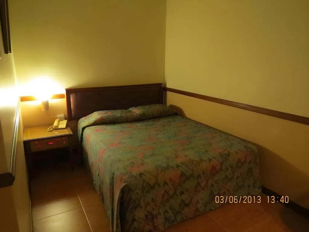 Bed in Four Chain View Hotel