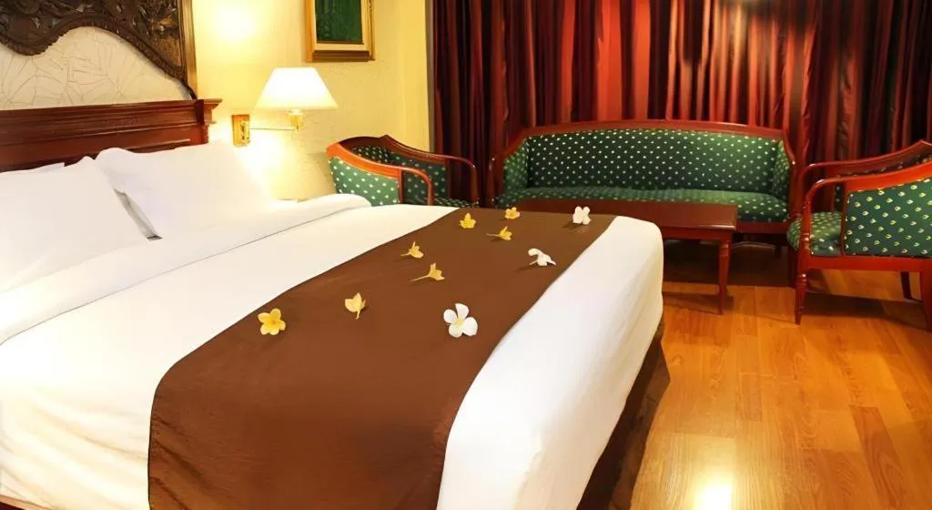 Bed in NARITA Classic Hotel