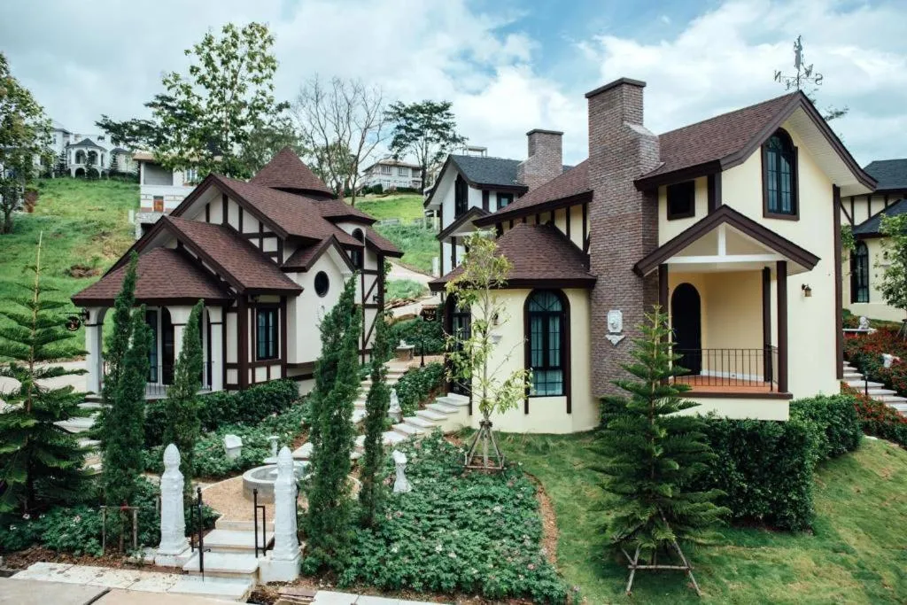 The Bluesky Resort @ Khao Kho