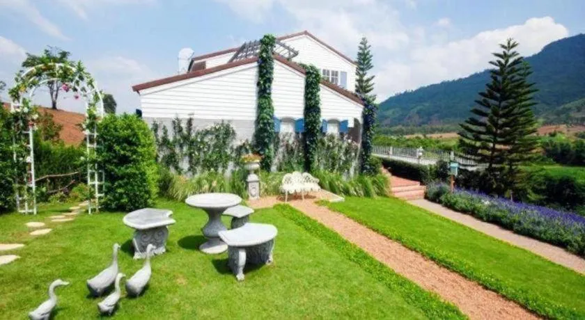 The Bluesky Resort @ Khao Kho