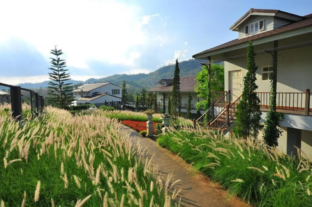 The Bluesky Resort @ Khao Kho