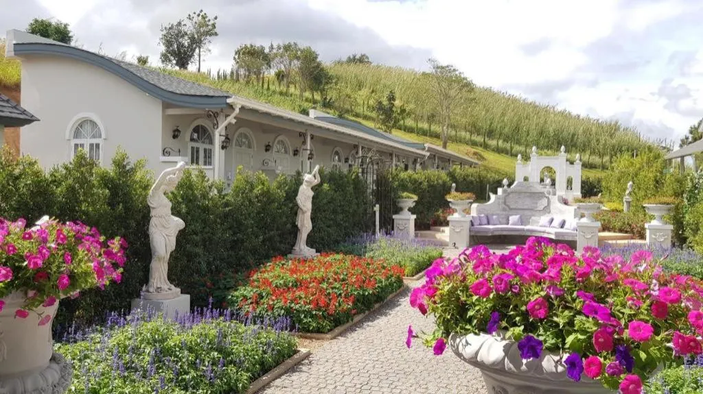 The Bluesky Resort @ Khao Kho