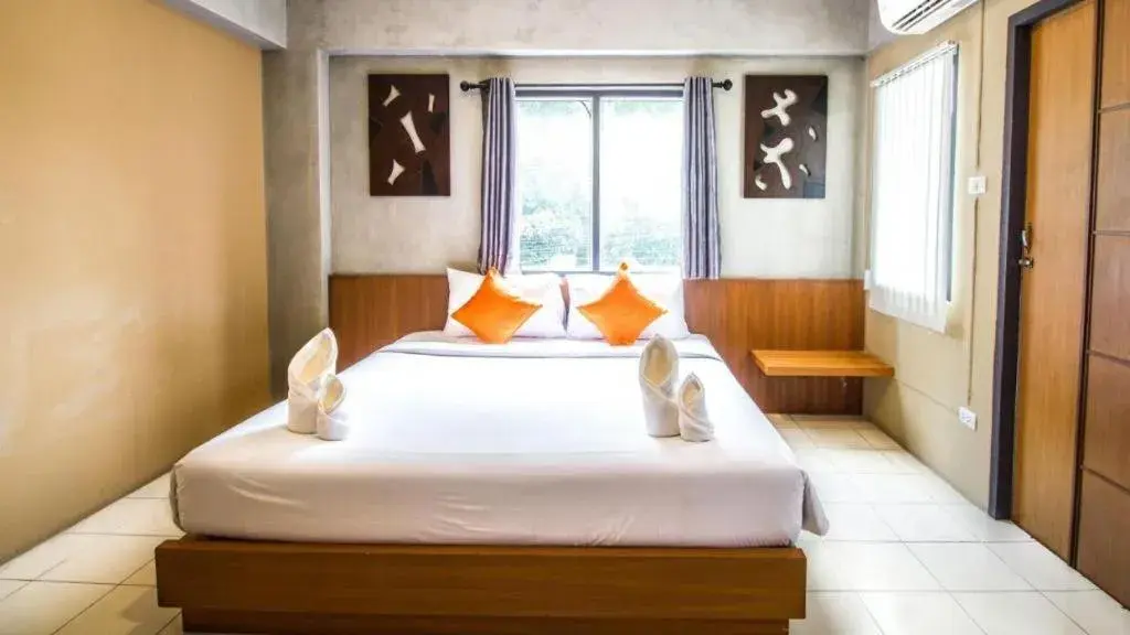 Bed in B2 Santitham (Wat Jed Yod) Boutique & Budget Hotel Bed in B2 Santitham (Wat Jed Yod) Boutique & Budget Hotel