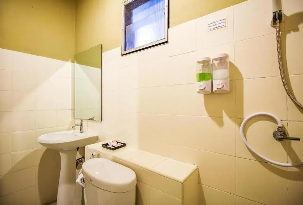 B2 Santitham (Wat Jed Yod) Boutique & Budget Hotel B2 Santitham (Wat Jed Yod) Boutique & Budget Hotel