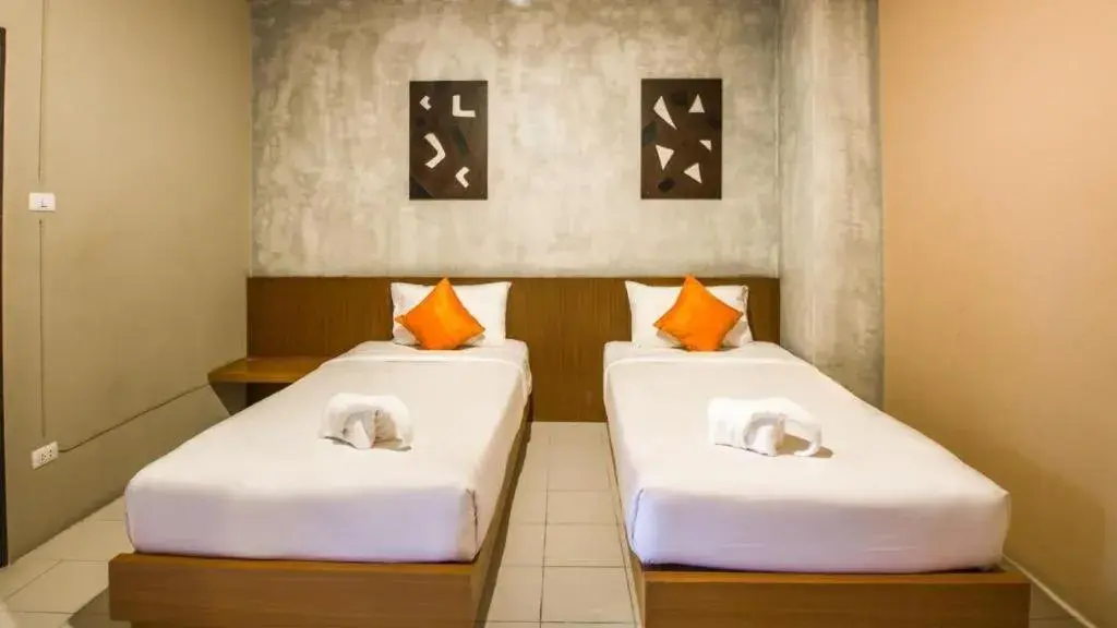 Bed in B2 Santitham (Wat Jed Yod) Boutique & Budget Hotel Bed in B2 Santitham (Wat Jed Yod) Boutique & Budget Hotel