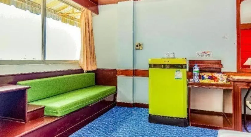 OYO 441 Grand Thara Hotel