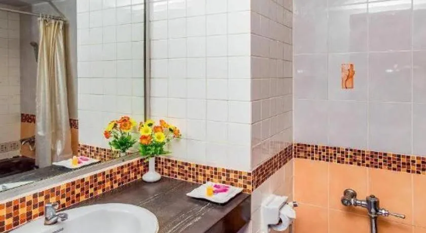 OYO 441 Grand Thara Hotel