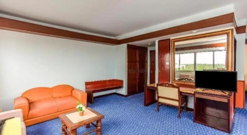 OYO 441 Grand Thara Hotel