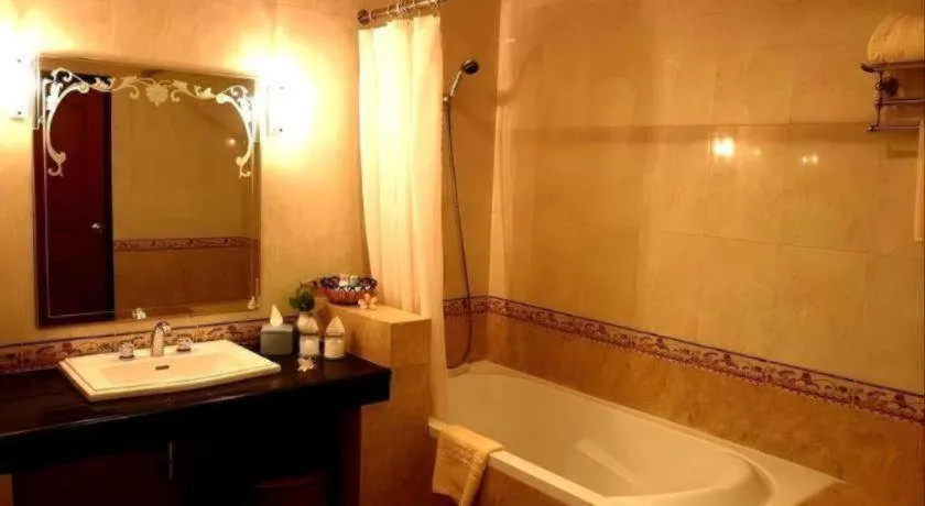 Grand Tiga Mustika Hotel