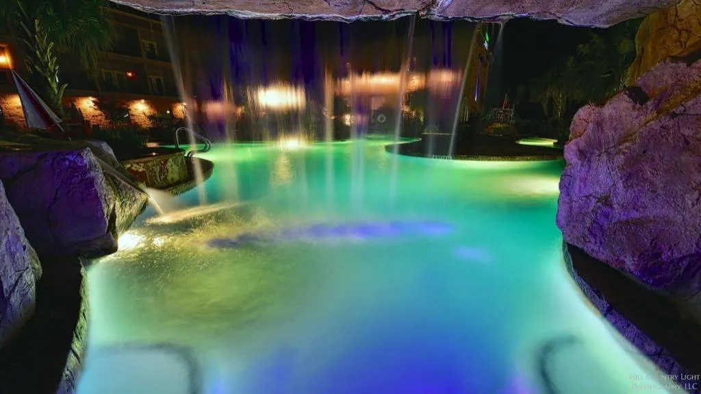 Holiday Inn Express & Suites Fredericksburg By IHG