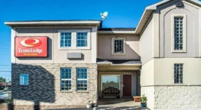 Econo Lodge Inn & Suites North Syracuse Airport