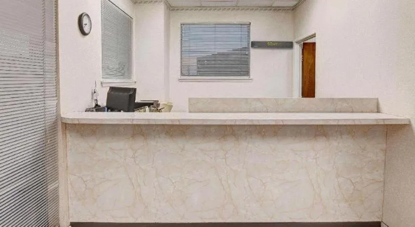 Knights Inn South Houston TX