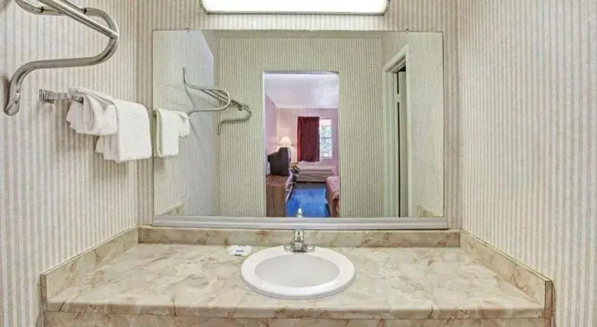 Knights Inn South Houston TX Knights Inn South Houston TX