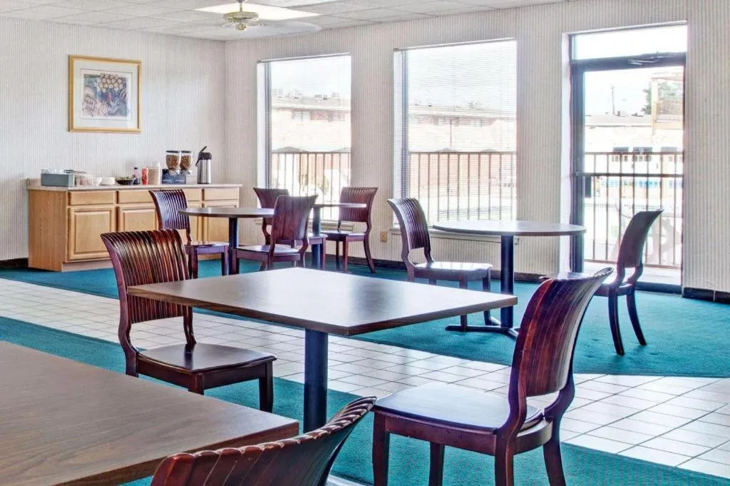 Knights Inn South Houston TX