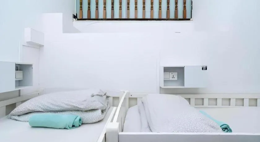 Bed in Royal Hostel Singapore